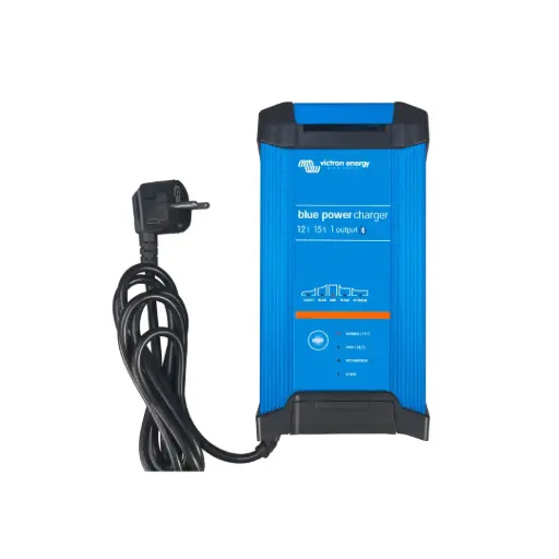 [BPC122042022] Blue Smart IP22 Charger 12/20(1) 230V UK Victron Energy